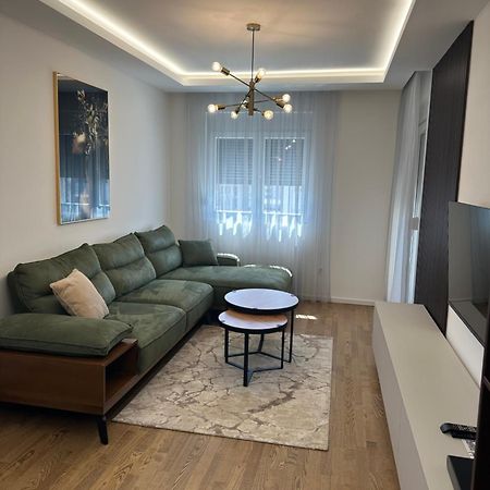 Luxury Apartments D&B Podgorica Bagian luar foto