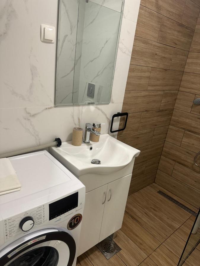 Luxury Apartments D&B Podgorica Bagian luar foto