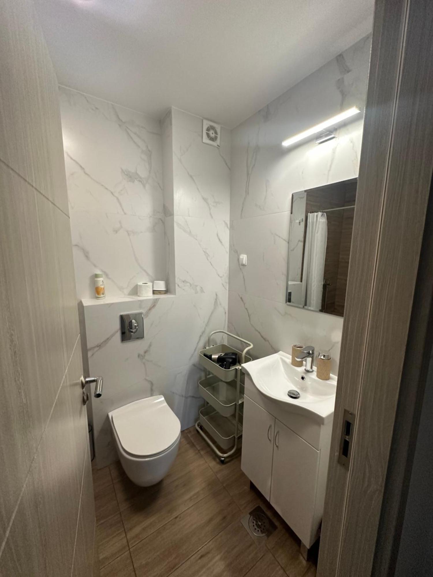 Luxury Apartments D&B Podgorica Bagian luar foto