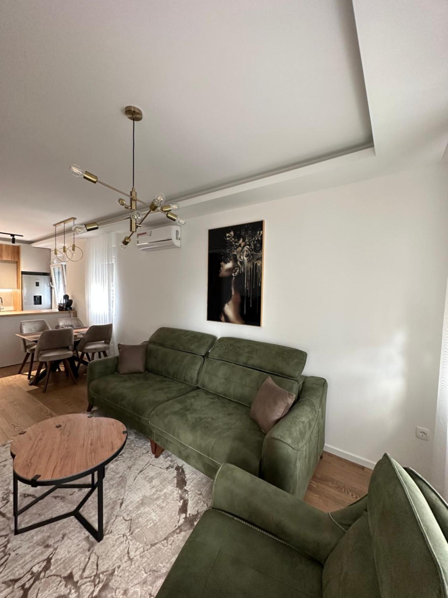 Luxury Apartments D&B Podgorica Bagian luar foto