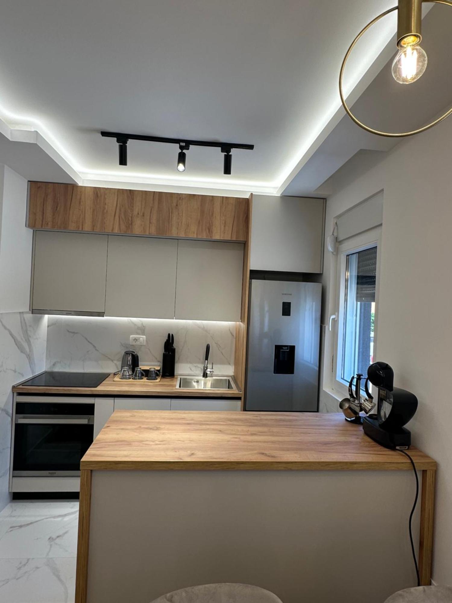 Luxury Apartments D&B Podgorica Bagian luar foto