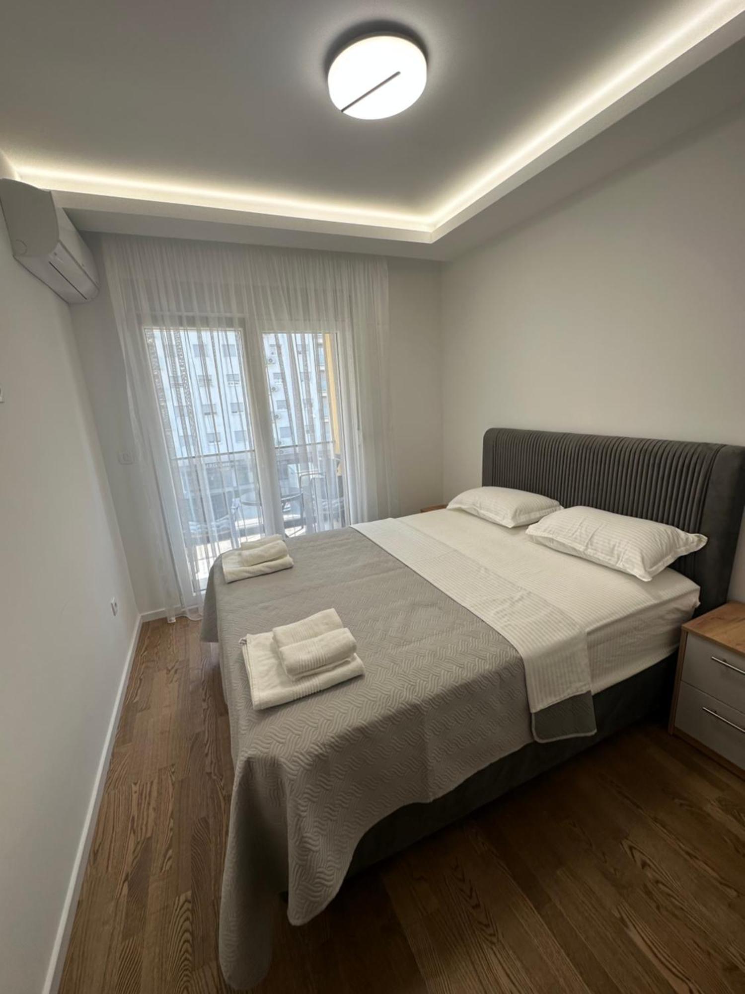 Luxury Apartments D&B Podgorica Bagian luar foto