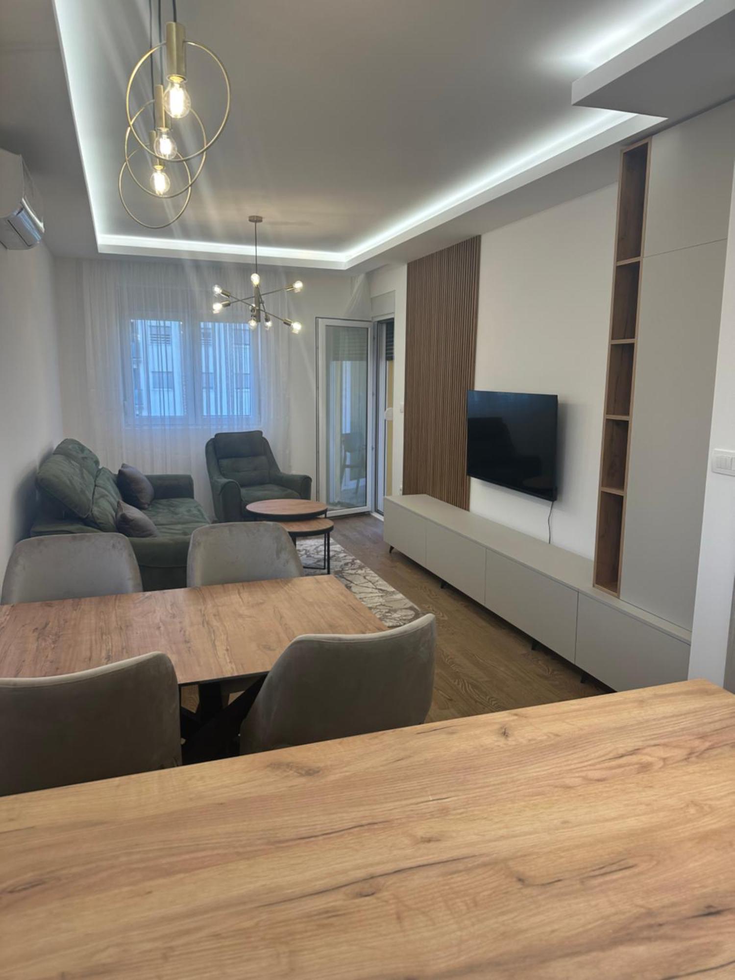 Luxury Apartments D&B Podgorica Bagian luar foto