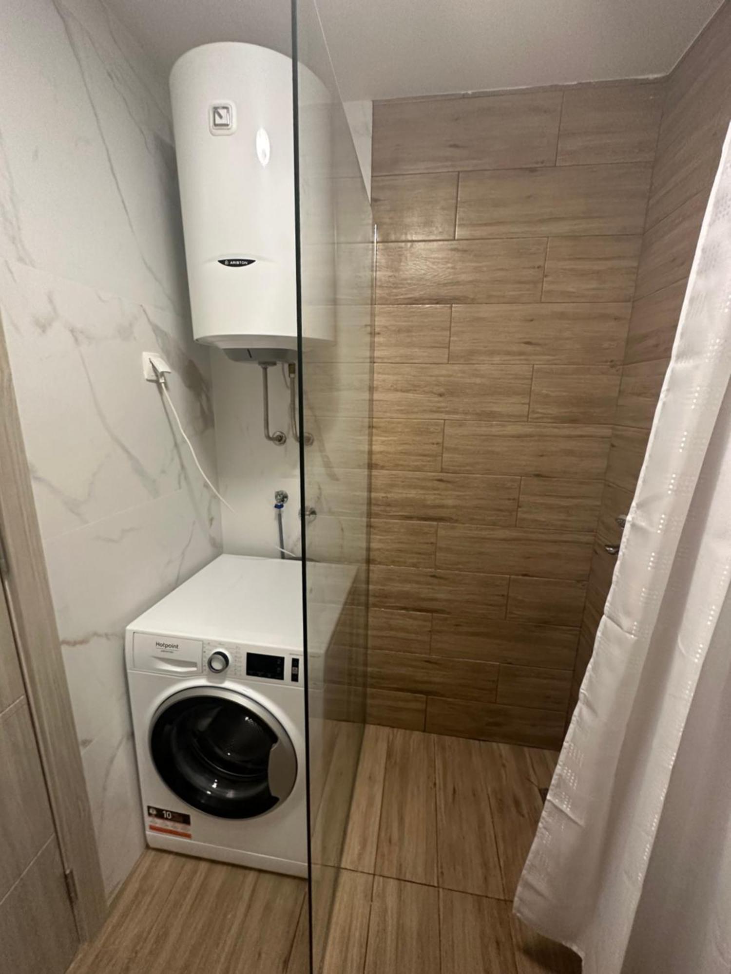 Luxury Apartments D&B Podgorica Bagian luar foto