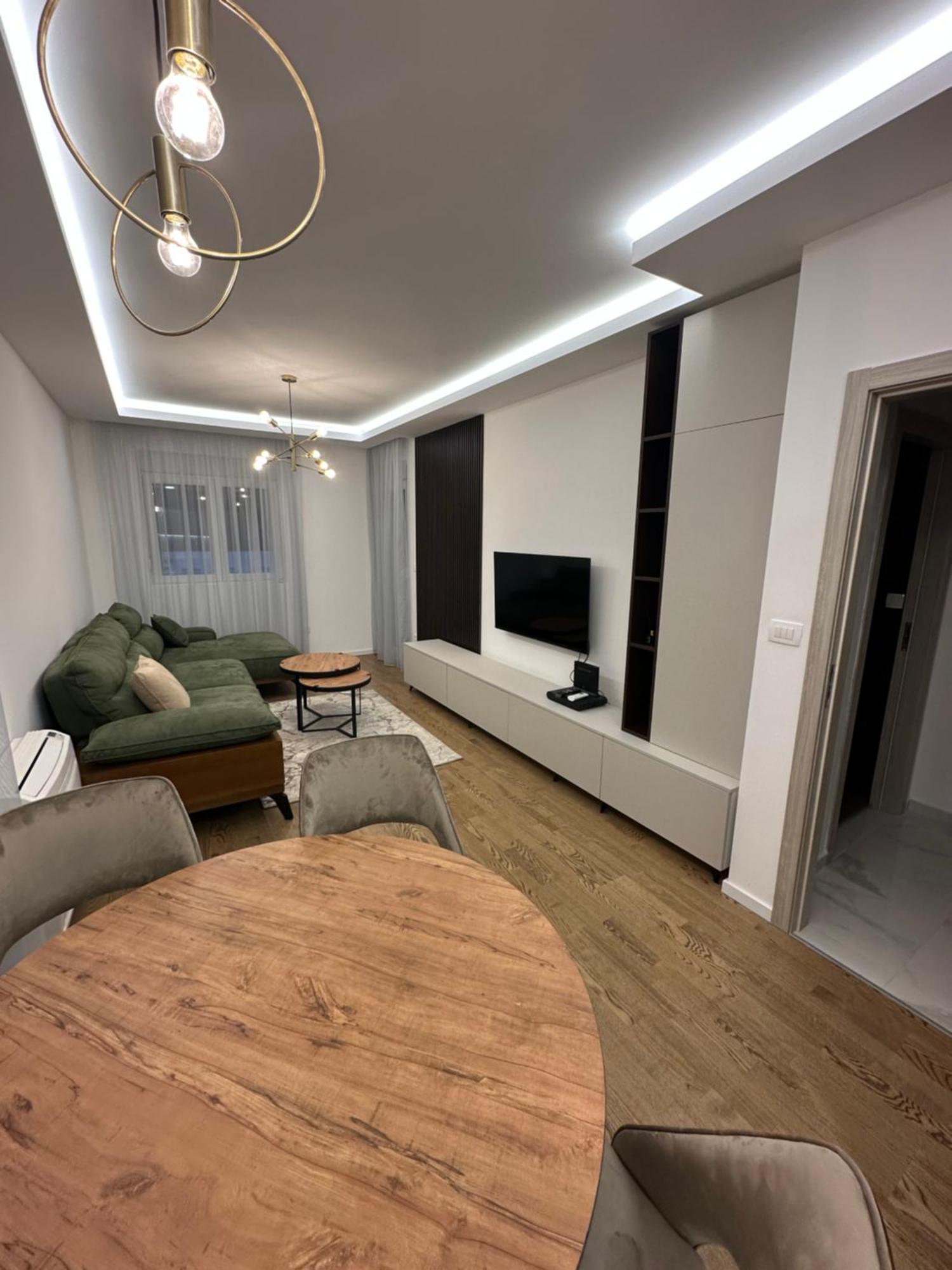 Luxury Apartments D&B Podgorica Bagian luar foto